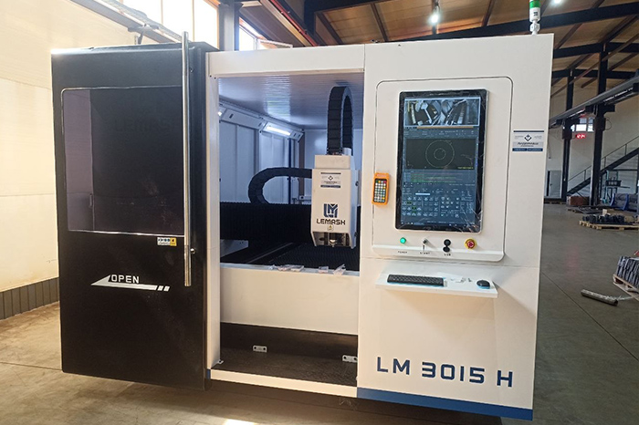 Комплекс лазерной резки LEMASH LM3015H 12000W