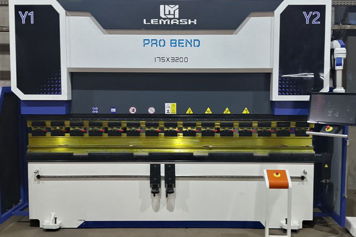 Гидравлический листогибочный пресс с ЧПУ LEMASH PROBEND 3200×175