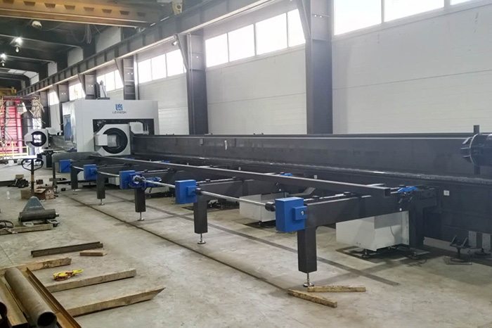 Cтанок для раскроя труб и профиля LEMASH LM12036T3-12 12000W