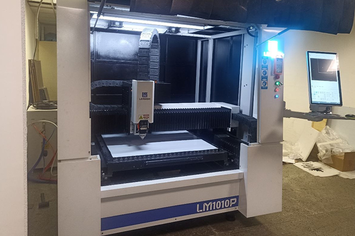 Волоконный лазерный станок LEMASH LM1010P 3000W