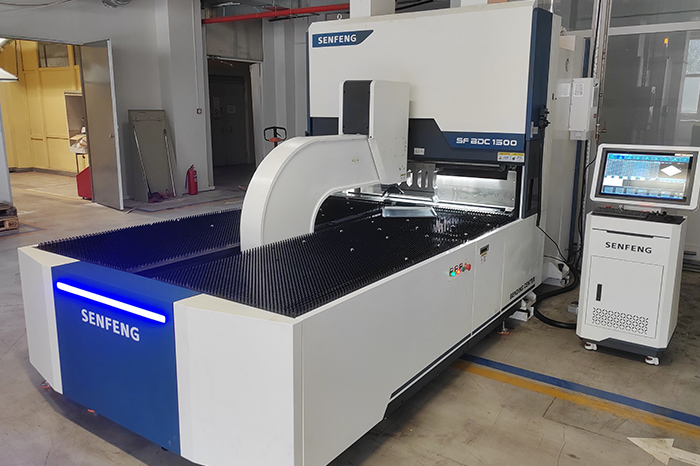 Автоматический панелегибочный станок с ЧПУ SENFENG BDC-1500