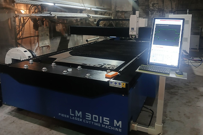 Комбинированный лазерный станок LEMASH LM3015M 3000W