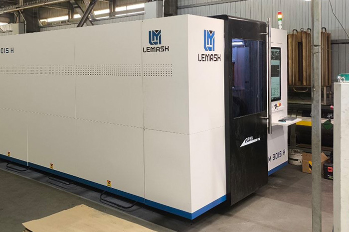 Комплекс лазерной резки LEMASH LM3015H 6000W