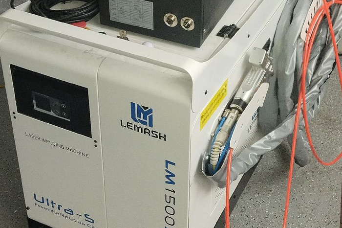 Станок ручной лазерной сварки и чистки LEMASH ULTRA-S 1500W Raycus