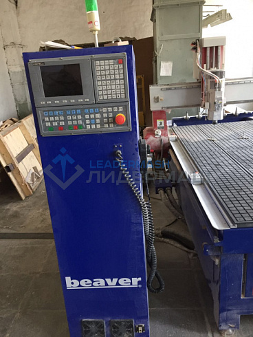 Фрезерный станок с ЧПУ BEAVER 25AVLT8 (1300x2500) с автоматической сменой инструмента (б/у) купить в компании ЛИДЕРМАШ СТАНКИ  по привлекательной цене