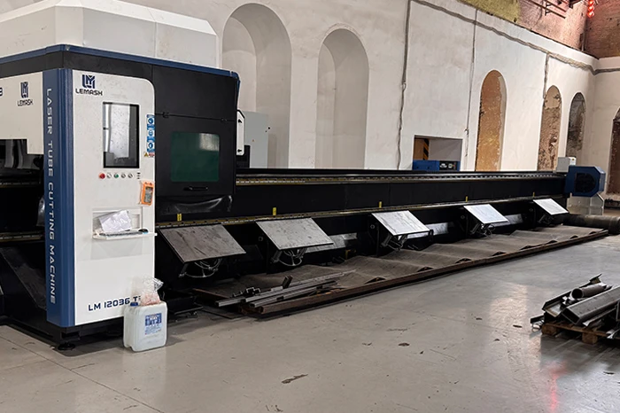 Cтанок для раскроя труб и профиля LEMASH LM12036-12 6000W