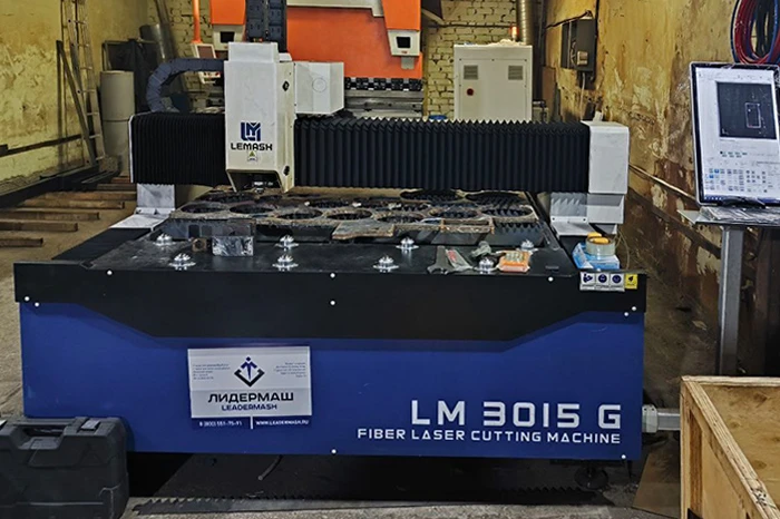 Волоконный лазерный станок LEMASH LM3015G 6000W