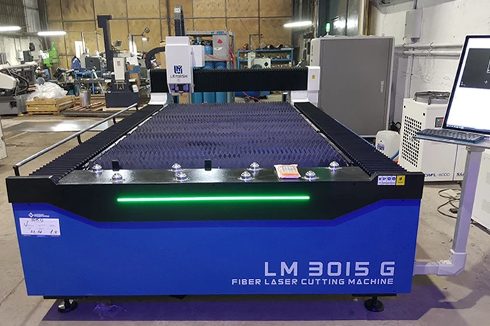 Волоконный лазерный станок LEMASH LM3015G 6000W