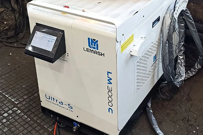 Станок ручной лазерной сварки и чистки LEMASH ULTRA-S 3000W Raycus