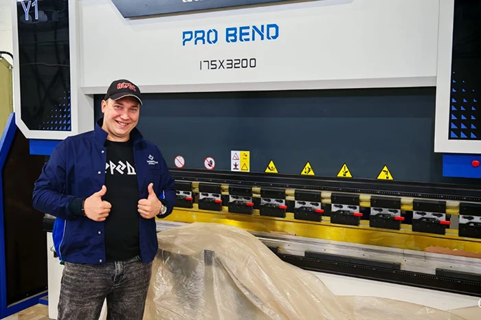 Гидравлический листогибочный пресс с ЧПУ LEMASH PROBEND 3200×175