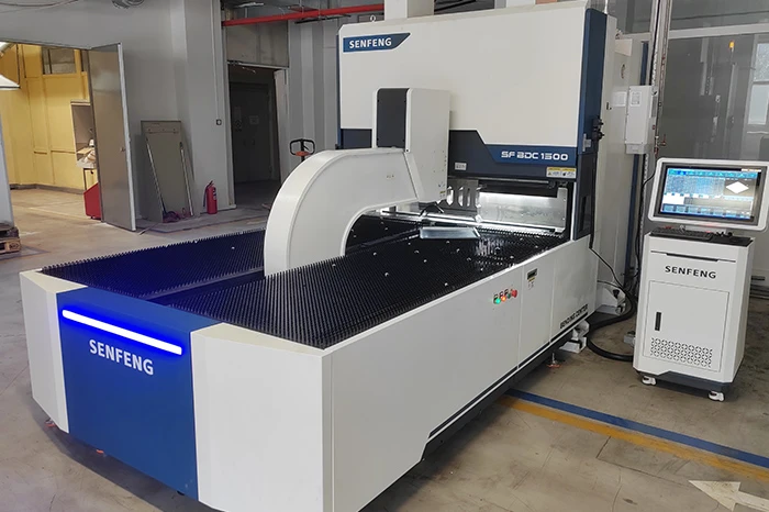 Автоматический панелегибочный станок с ЧПУ SENFENG BDC-1500