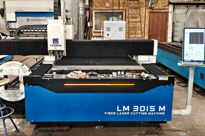 Комбинированный лазерный станок LEMASH LM3015M 6000W