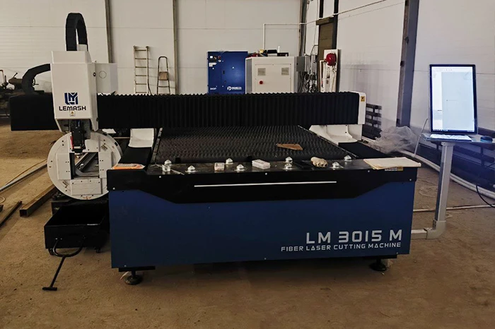 Комбинированный лазерный станок LEMASH LM3015M 3000W