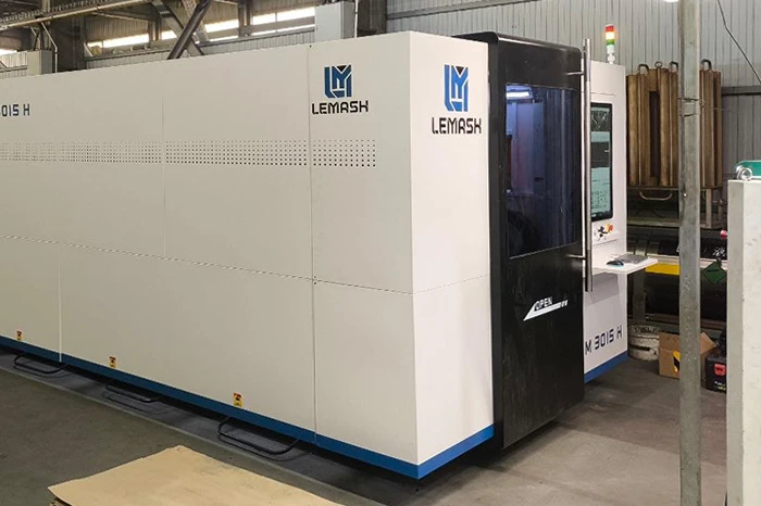 Комплекс лазерной резки LEMASH LM3015H 6000W