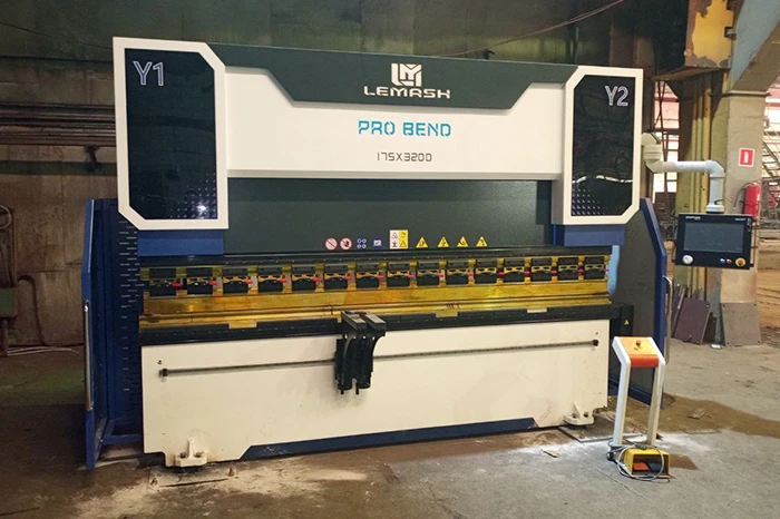 Гидравлический листогибочный пресс с ЧПУ LEMASH PROBEND 3200×175