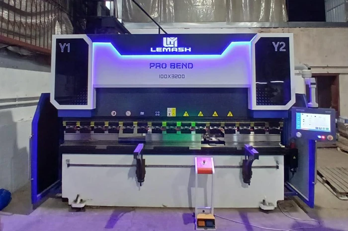 Гидравлический листогибочный пресс с ЧПУ LEMASH PROBEND 3200×100