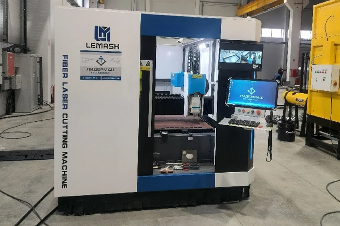 Волоконный лазерный станок LEMASH LM3015F 12000W